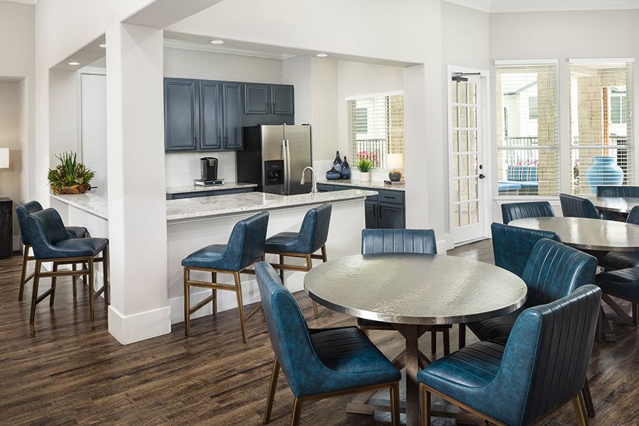 Gallery Apartments Near Hutto Lake Park, Hutto, TX Glenhaven at