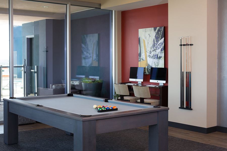 Austin, TX Apartments Downtown SkyHouse Austin Gallery