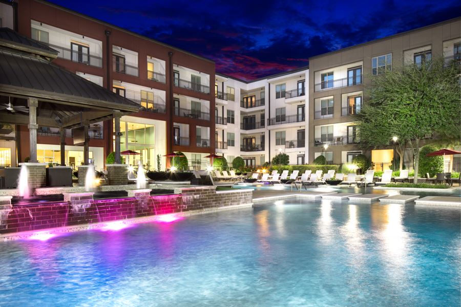 Tour the Gallery Lower Greenville Dallas TX Apartments Strata