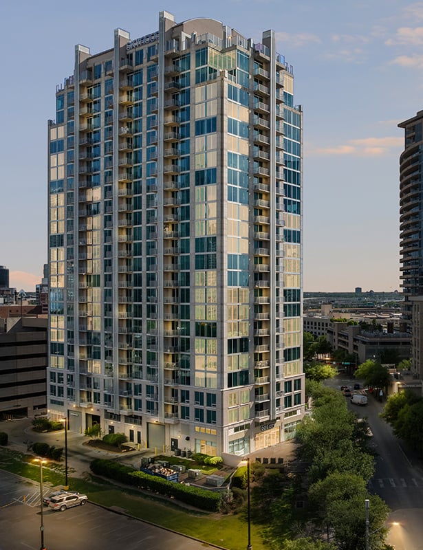 SkyHouse Dallas - balcony - Victory Park Dallas Apartments