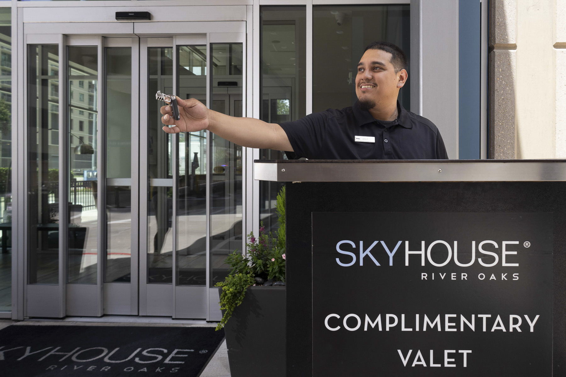 High-Rise Apartments With A Valet Service photo