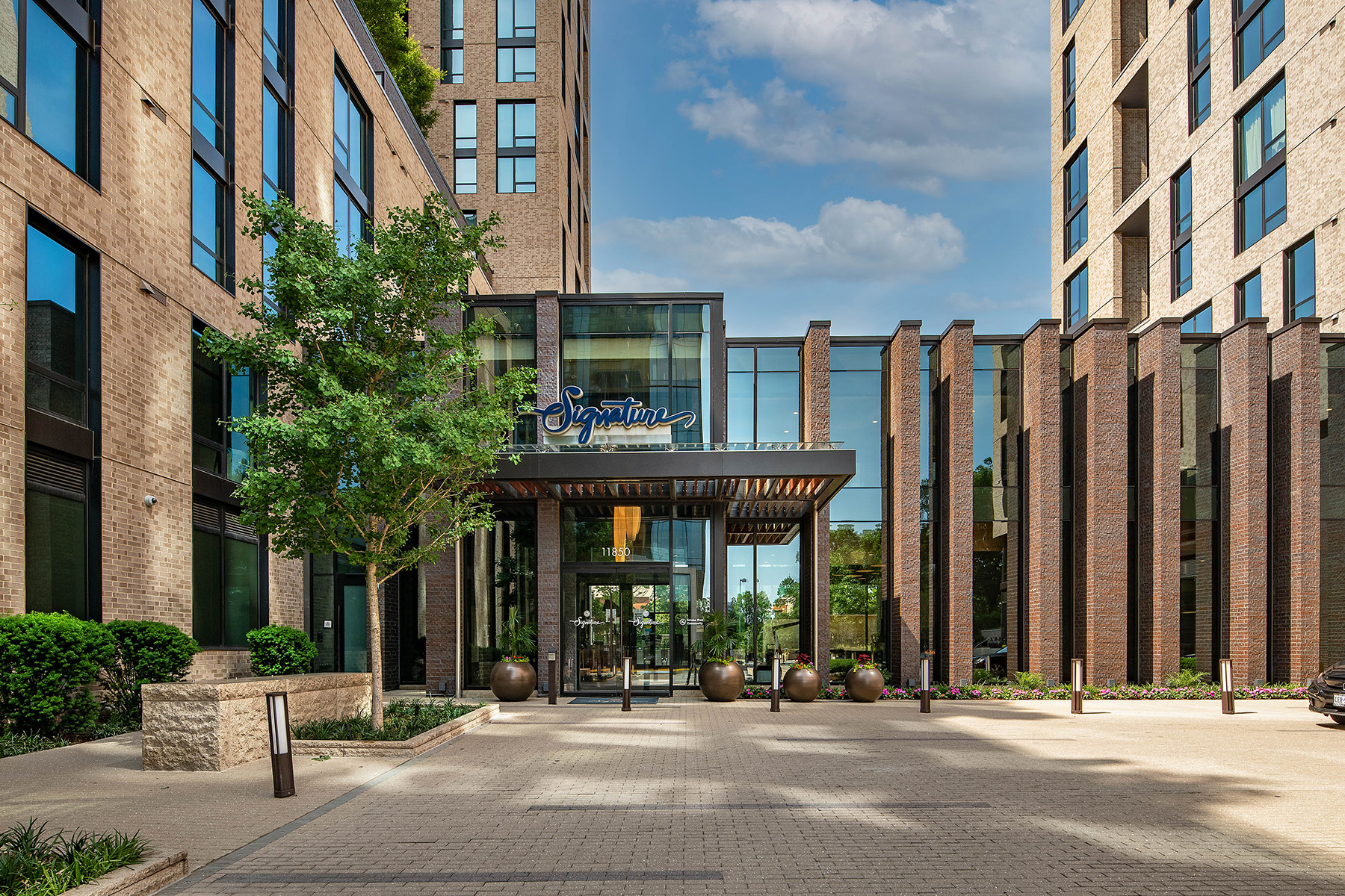 Peraton Building Reston Gallery | Reston Apartments | Signature