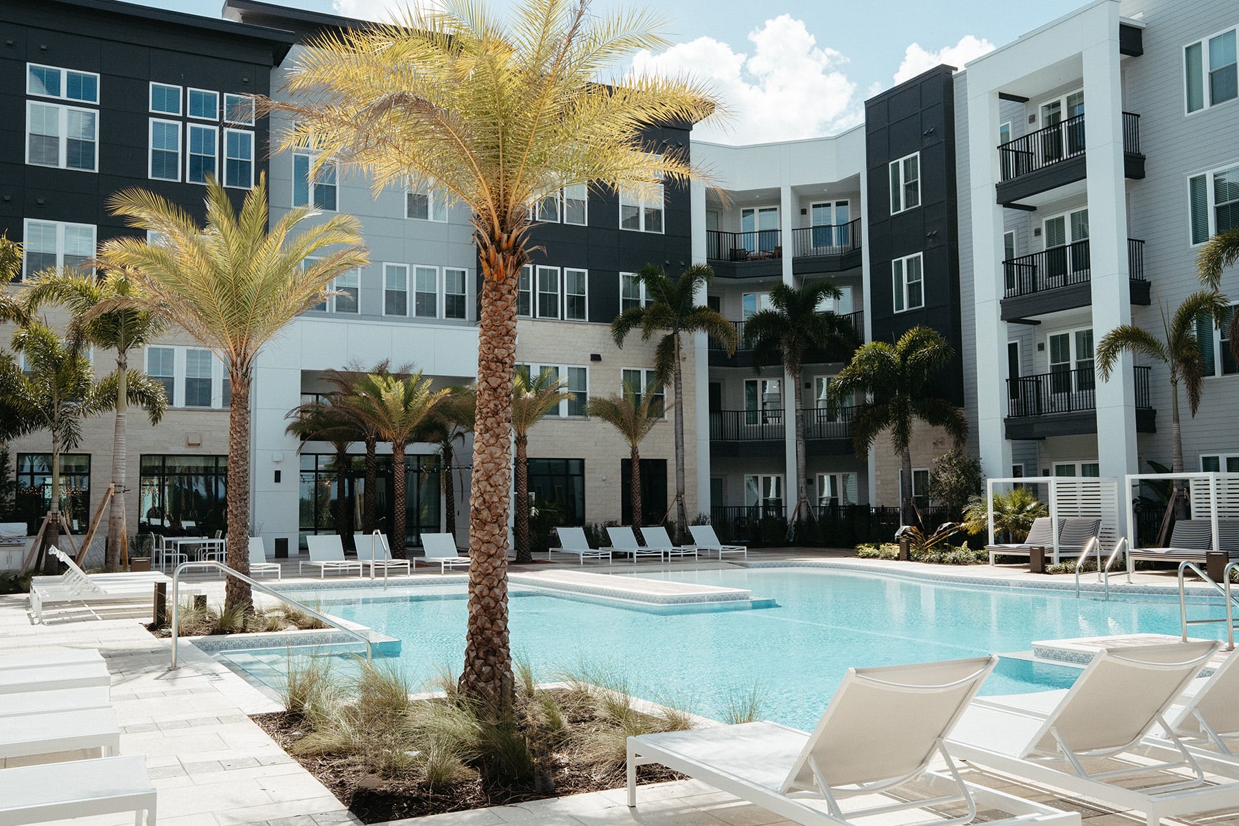 South Tampa Apartments for Rent - The Residence Peninsula Apartments - Pool