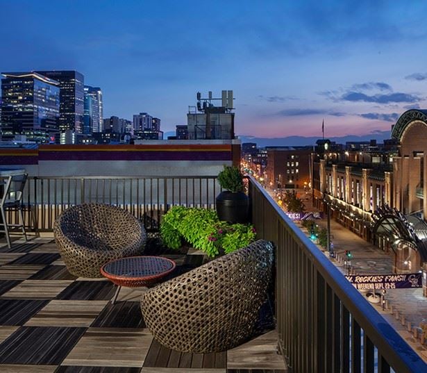 Ballpark Neighborhood Apartments in Denver - The Battery on Blake Street - Rooftop deck