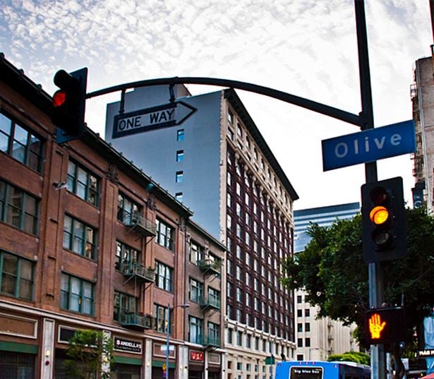 LA apartments near Staples Center - Brockman Lofts Rooftop views ideal downtown location