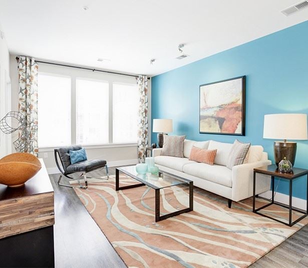 Mallory Square - Apartments near biotechnology and life sciences corridor - spacious layouts
