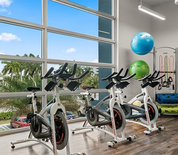 LaVida Apartments - apartments near Coral Gables - spin bikes