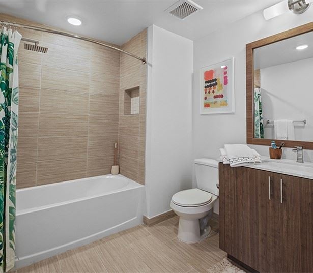 LaVida Apartments - Miami, FL apartments - bathroom