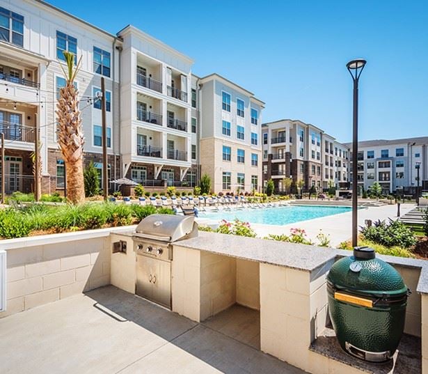 Briley - apartments in Matthews, NC - outdoor kitchen