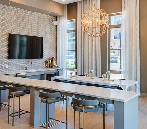 Briley - Apartments near bank of america - clubhouse