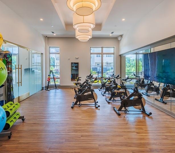 Briley apartments - Matthews, NC - yoga and spin studio