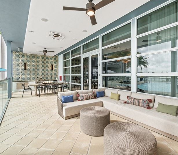 LaVida Apartments - Miami apartments - pool-side patio
