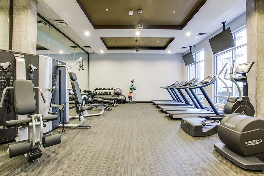Uptown Dallas Apartments in State Thomas - Stella Apartments - Fitness Center