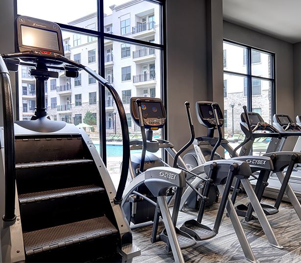 2700 Charlotte fitness center - nashville apartments for rent