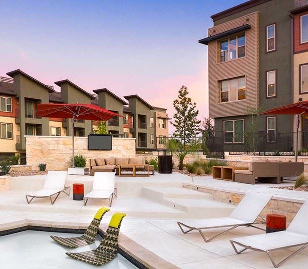 Tour the Gallery Addison at Kramer Station