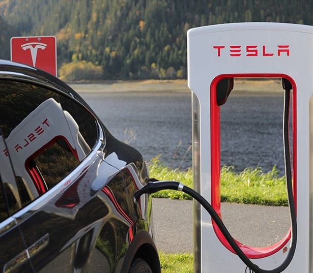 The Henslow Daniel Island - EV charging stations - Daniel Island Apartments