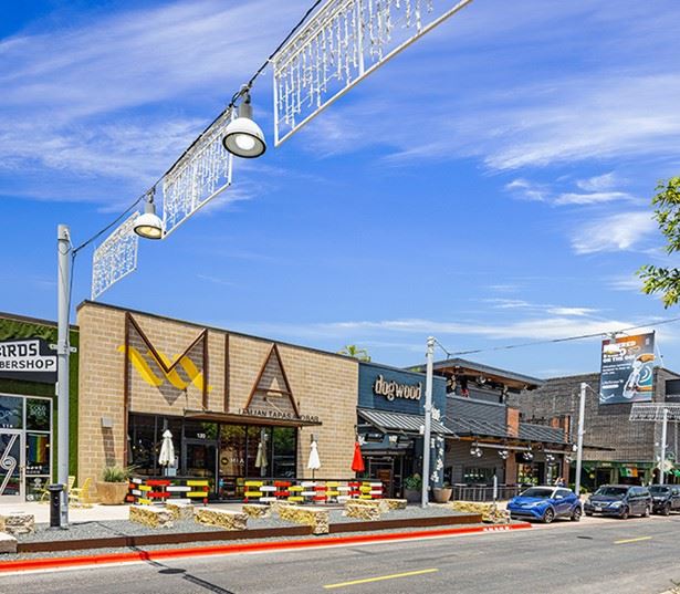 The Addison Apartments for Rent at The Domain - Shopping and Entertainment