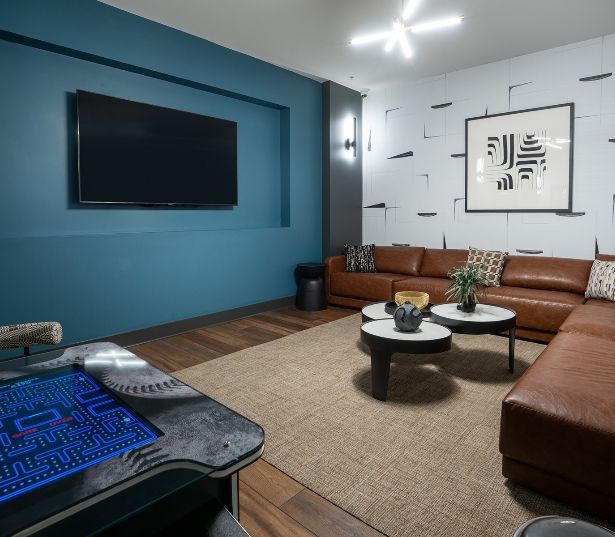 The Battery on Blake Street - lodo apartments - Sports Lounge