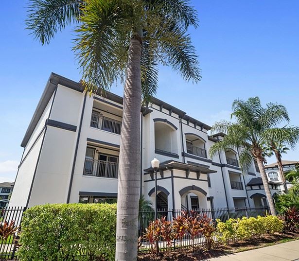 Reserve At Beachline Gated Community - Orlando FL - Airport