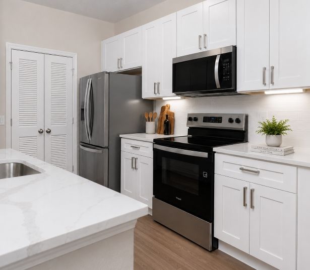 Upgraded apartments for rent in Orlando - Reserve At Beachline - Kitchen