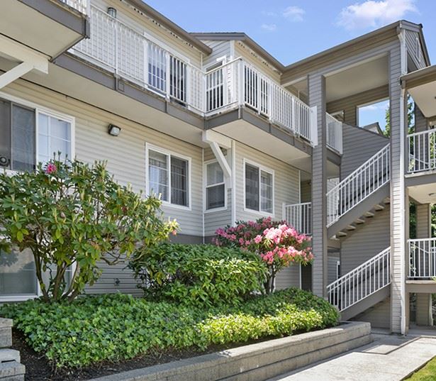 Renton apartments in The Highlands - Benson Downs Private floor plans