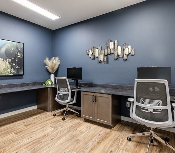 Renton apartments in The Highlands - Benson Downs Business Center for resident use
