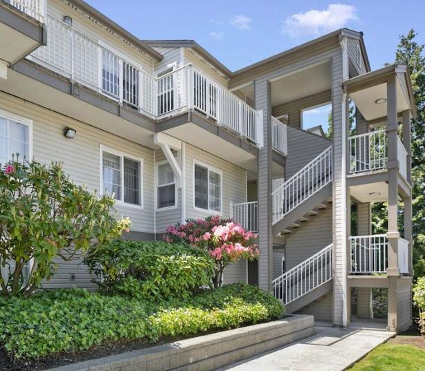 Renton apartments for rent near Boeing - Benson Downs Garden-style apartments