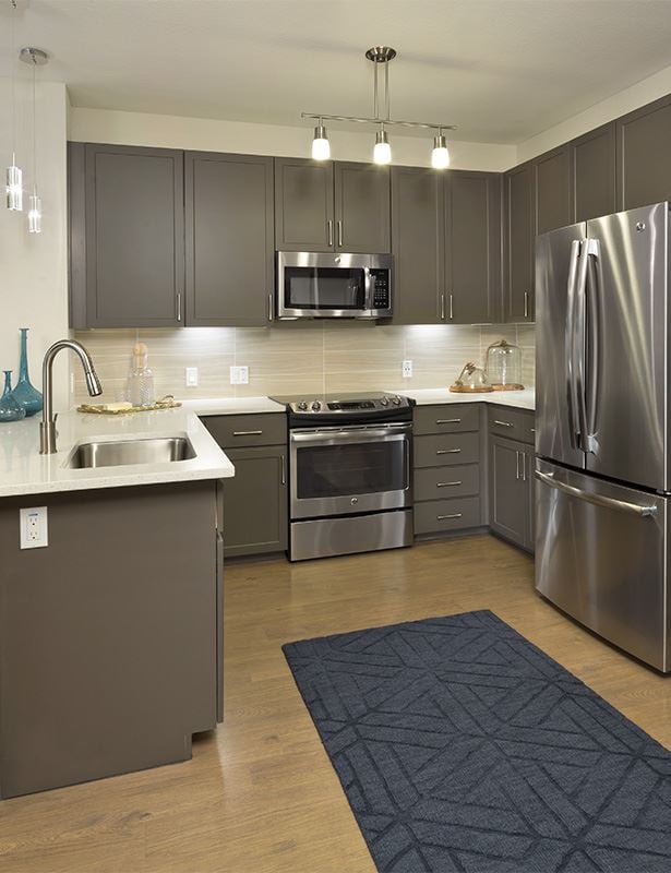 Luxury apartments phoenix - District at Biltmore appliances
