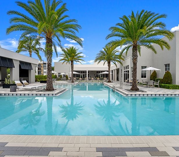 The District Boynton - Apartments near Boca Raton - pool