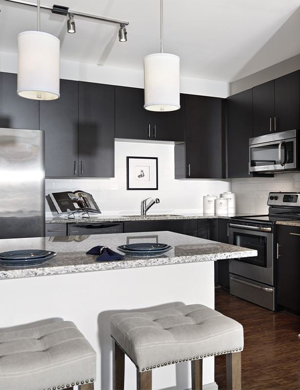 Franklin, TN Apartments in Berry Hill - Cadence Cool Springs kitchen