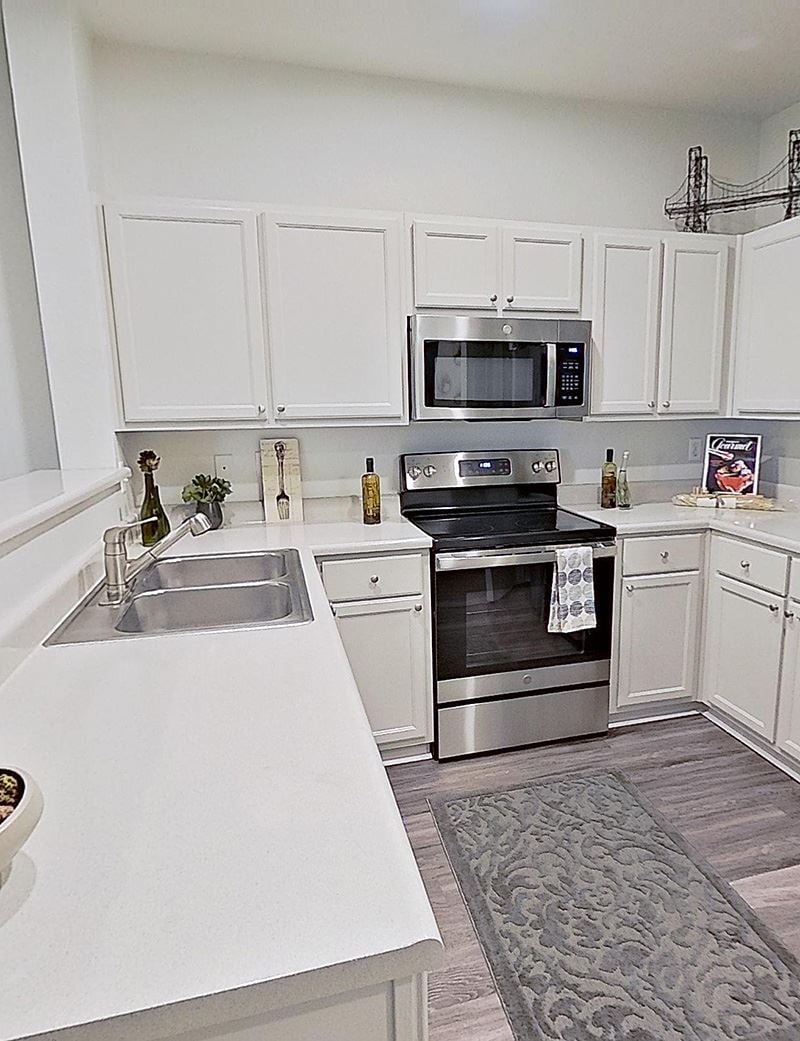 Townhomes near Trillium Creek Elementary School - Marylhurst University - Cascade Summit - Kitchen