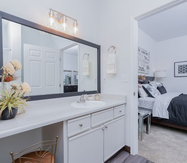 West Linn-Wilsonville, OR Townhomes by Trillium Creek Elementary - Cascade Summit - Bathroom
