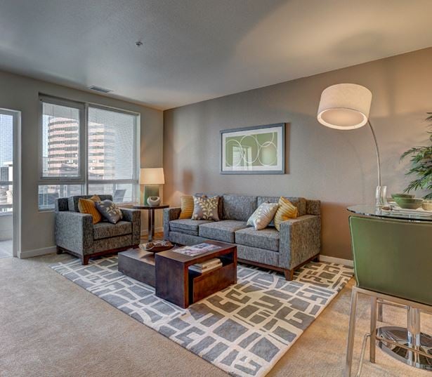 Downtown Bellevue apartments for rent near Microsoft - Metro 112 Apartments - balcony