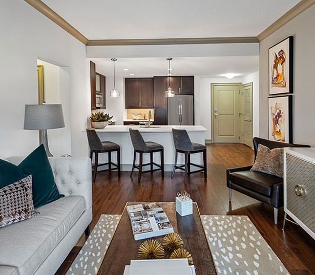 SouthPark Charlotte apartments for rent - The Encore SouthPark - ceiling fans and crown molding