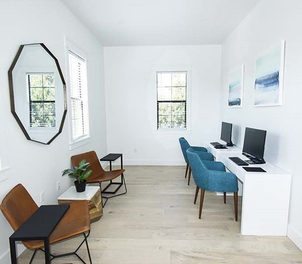 NoA on McNeil Townhomes + Flats - Austin, TX - clubhouse