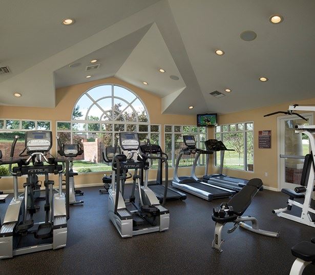 Madison Park Fully Equipped Fitness Center Thornton CO - East Lake
