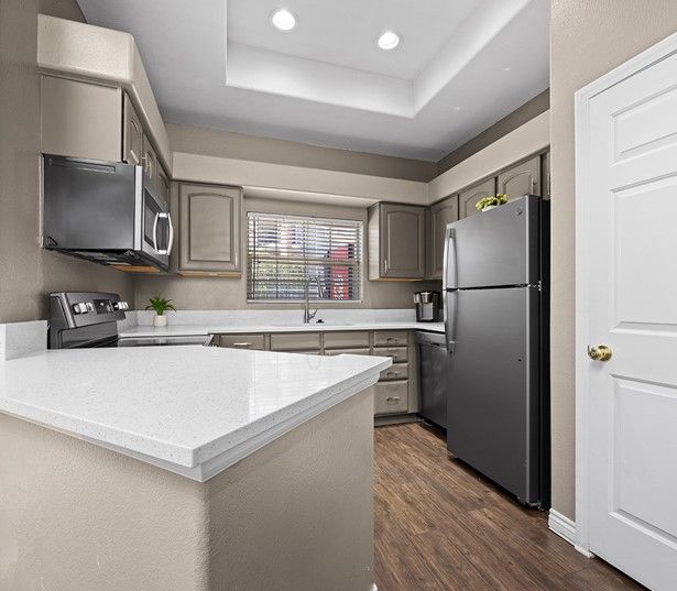 Apartments near Cherry Creek - Clubhouse - Highland Crossing and Highland Square