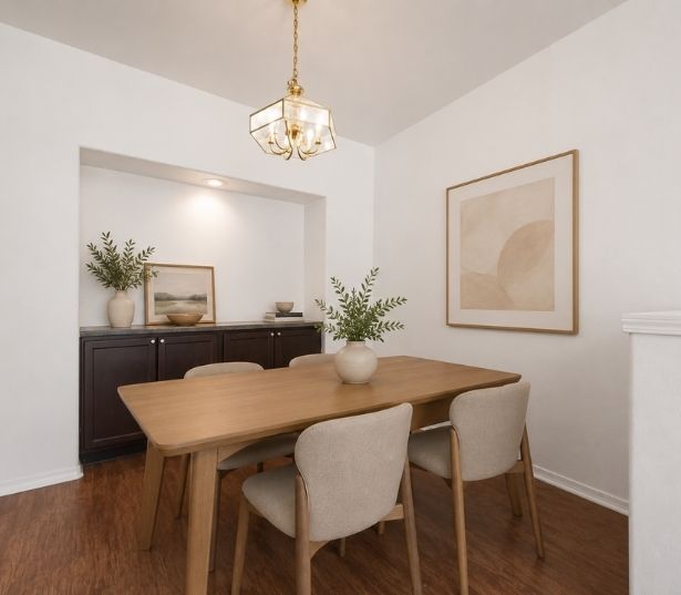 Apartments Zoned to Cherry Creek Schools - Highland Crossing and Highland Square - Dining Room