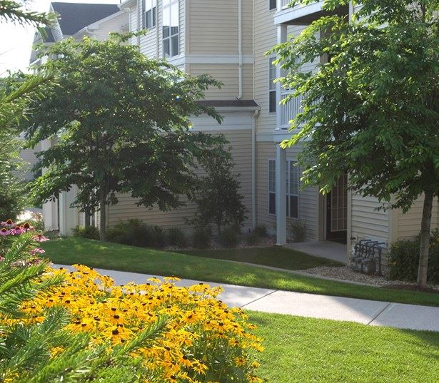 Highlands at Dearborn Features private covered patios or balconies Peabody MA - Route 1