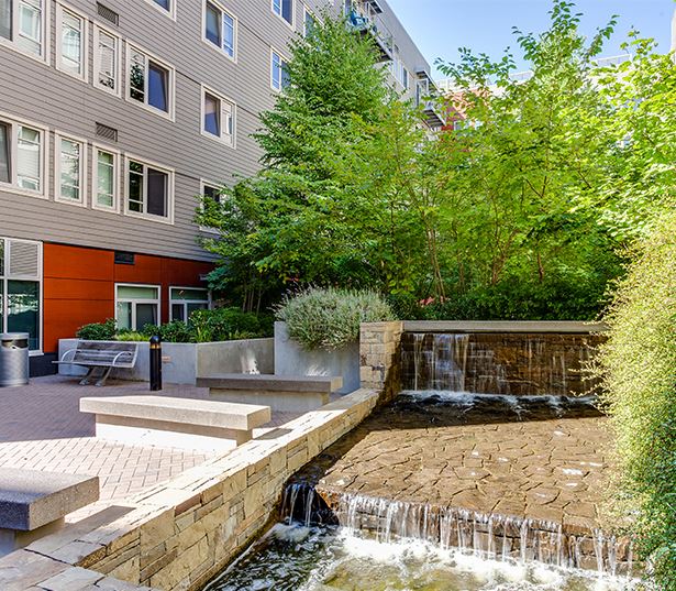 Tillicum Bridge apartments for rent in Portland - The Matisse Courtyard Water Feature