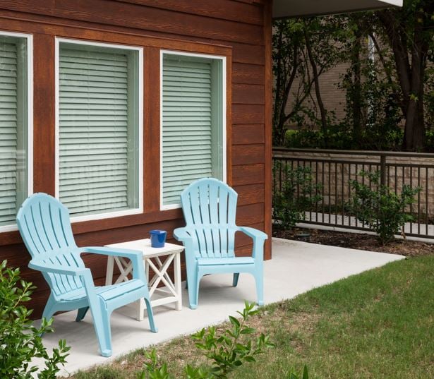 Apartments for Rent in Dallas, TX - Larq Henderson pet yards
