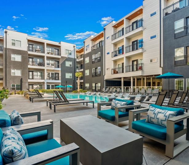 Dallas, TX Apartments for Rent in Knox-Henderson - Larq Henderson Poolside lounge