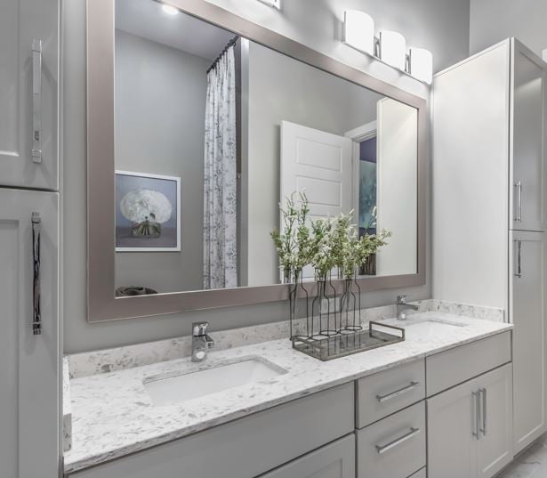 Rea Farms Apartments near Life Time Fitness  - The Links Rea Farms - bathroom storage