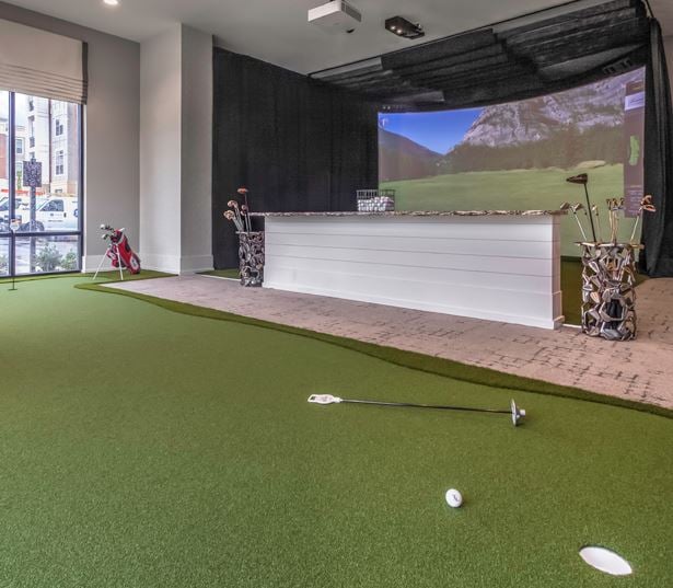 Mecklenburg County Apartments in Waverly, NC - The Links Rea Farms - virtual golf
