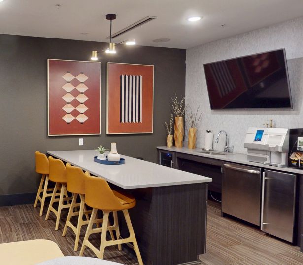 Studio LoHi Apartments - Resident lounge Denver CO - Apartments in the Lower Highlands