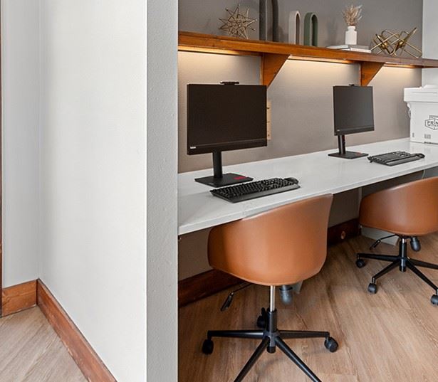 Downtown Redmond apartments for rent near Amazon - The Lodge at Redmond Ridge business center