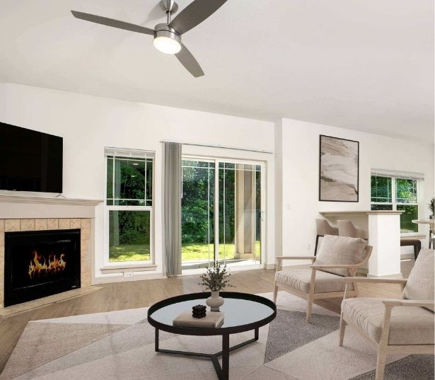 The Lodge at Redmond Ridge apartments near Novelty Hill Road - Living room