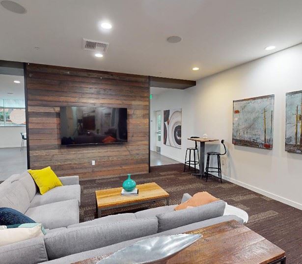 Bellevue Collection apartments near Microsoft - Metro 112 Entertainment suite for events and parties