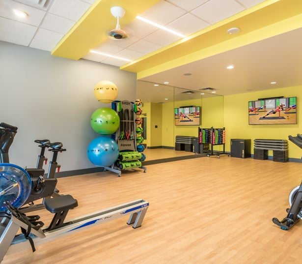 Apartments in Bellevue WA near Microsoft - Metro 112 Apartments - Fitness studio