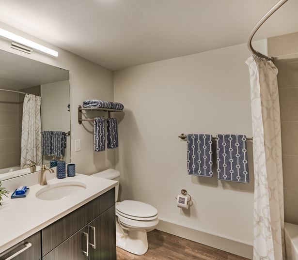 Apartments in Bellevue WA - Metro 112 Apartments - bathroom